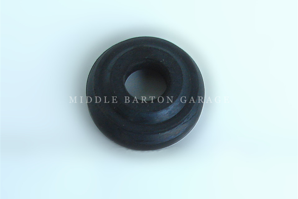 ENGINE MOUNT RUBBER 600/850 G/BOX UPPER